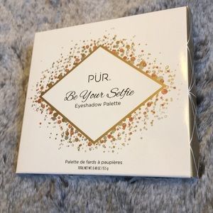 Put Be Your Selfie Eyeshadow Palette